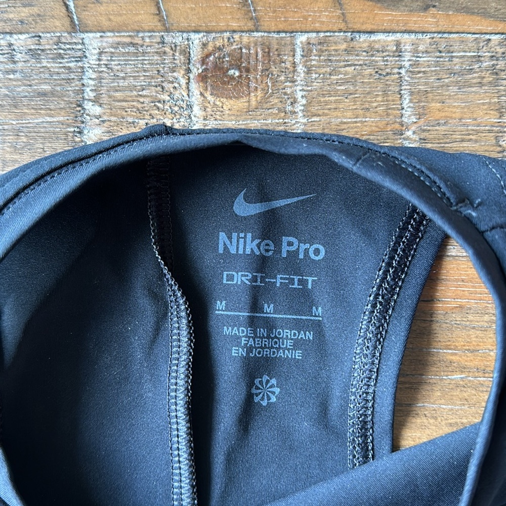 NWOT Nike Pro Dri-Fit Tank - Picture 2 of 4